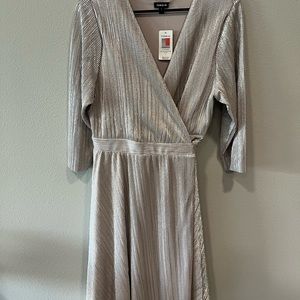 NWT! Beautiful Torrid wrap dress